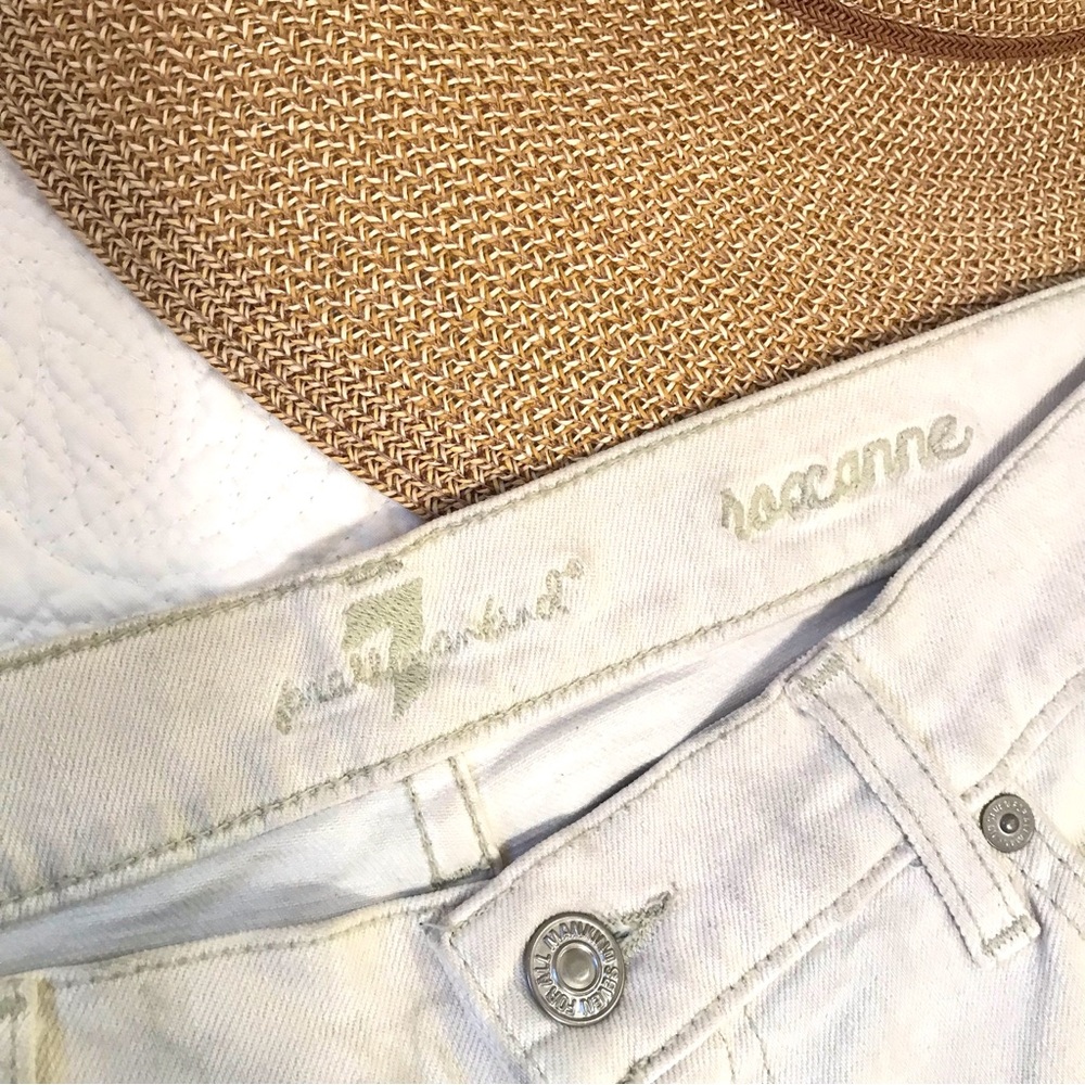 7 For All Mankind Light Wash Skinny Jeans - Picture 8 of 16